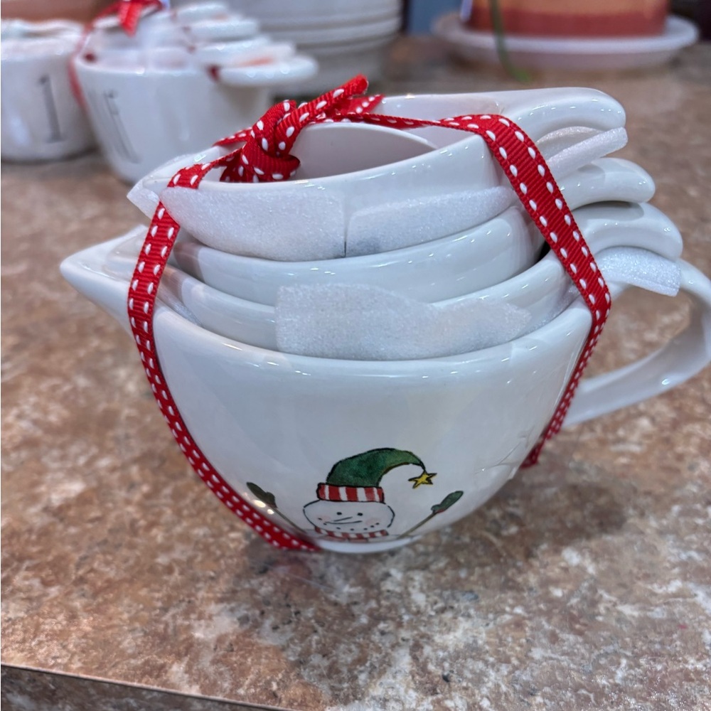 Rae Dunn Festive Snowman 4 Measuring Cups Christmas snowmen NWT